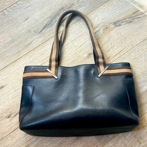 Gucci Handbags - Gucci Bag, Vintage. Black Tote Leather. Medium